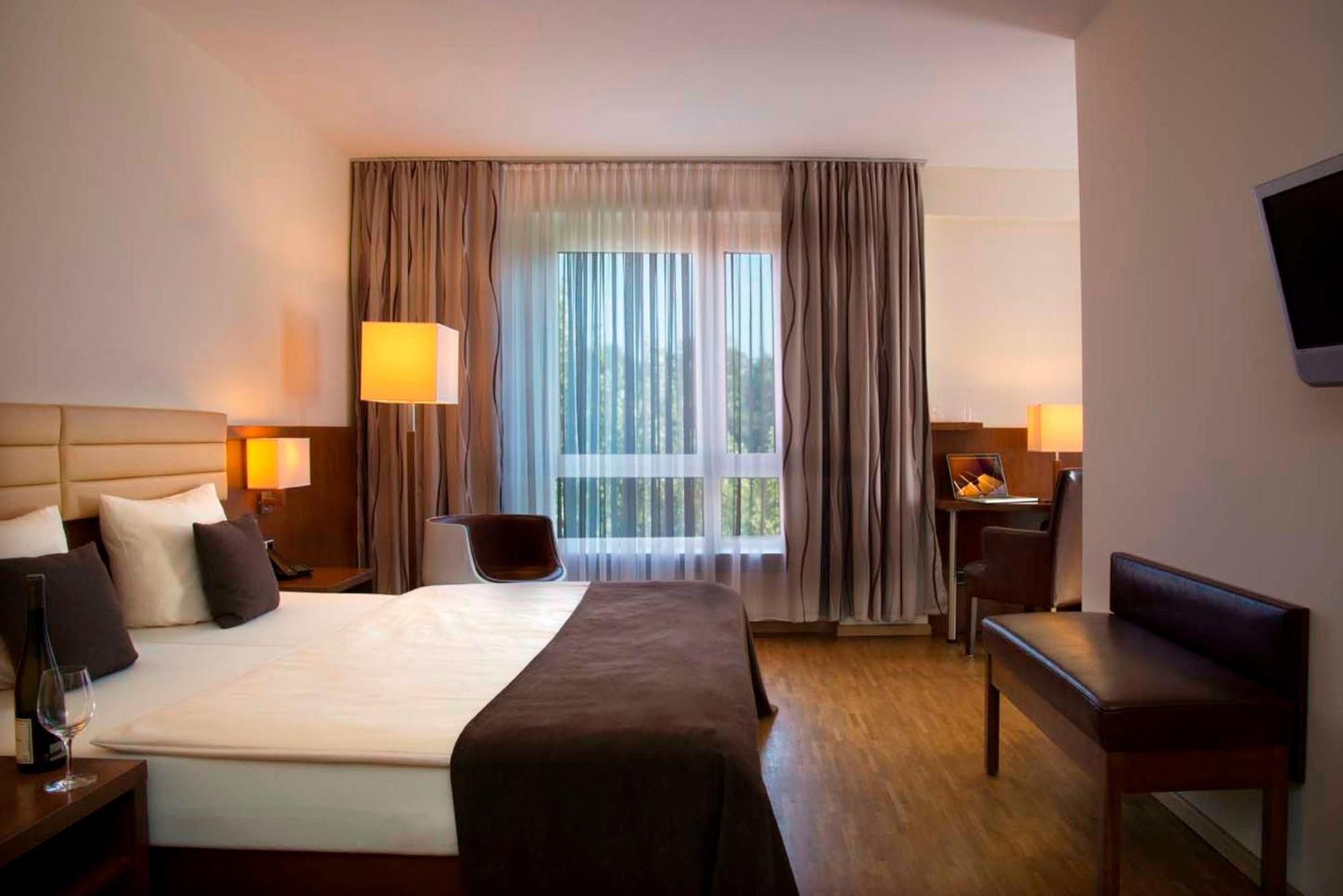 Hotel Simon'S Plaza เกรว็องมาเช ภายนอก รูปภาพ