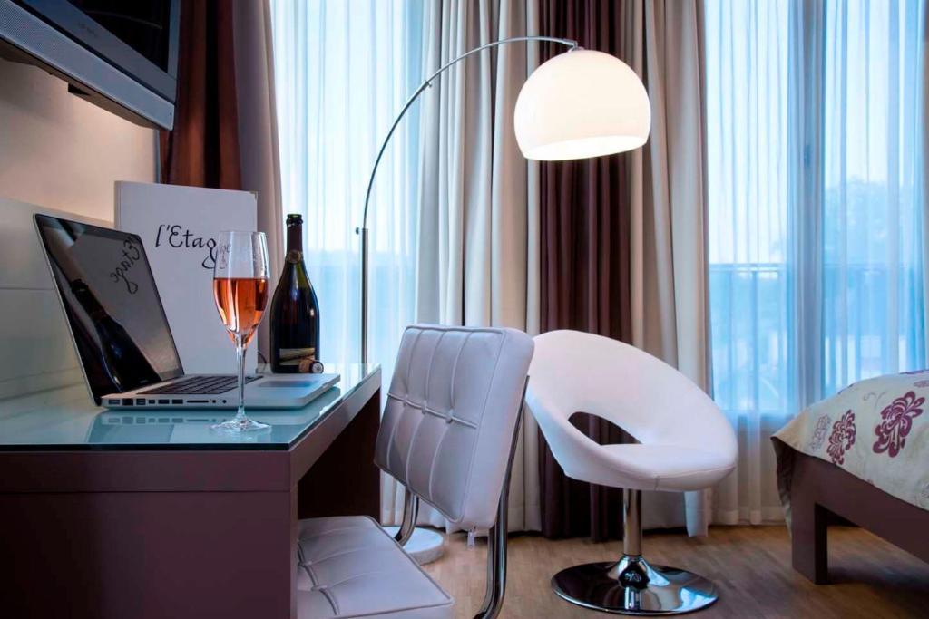 Hotel Simon'S Plaza เกรว็องมาเช ห้อง รูปภาพ